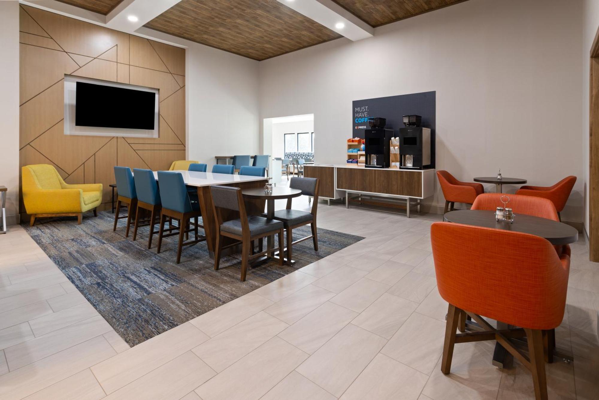 Holiday Inn Express & Suites Leesburg - Historic District By Ihg Exterior photo